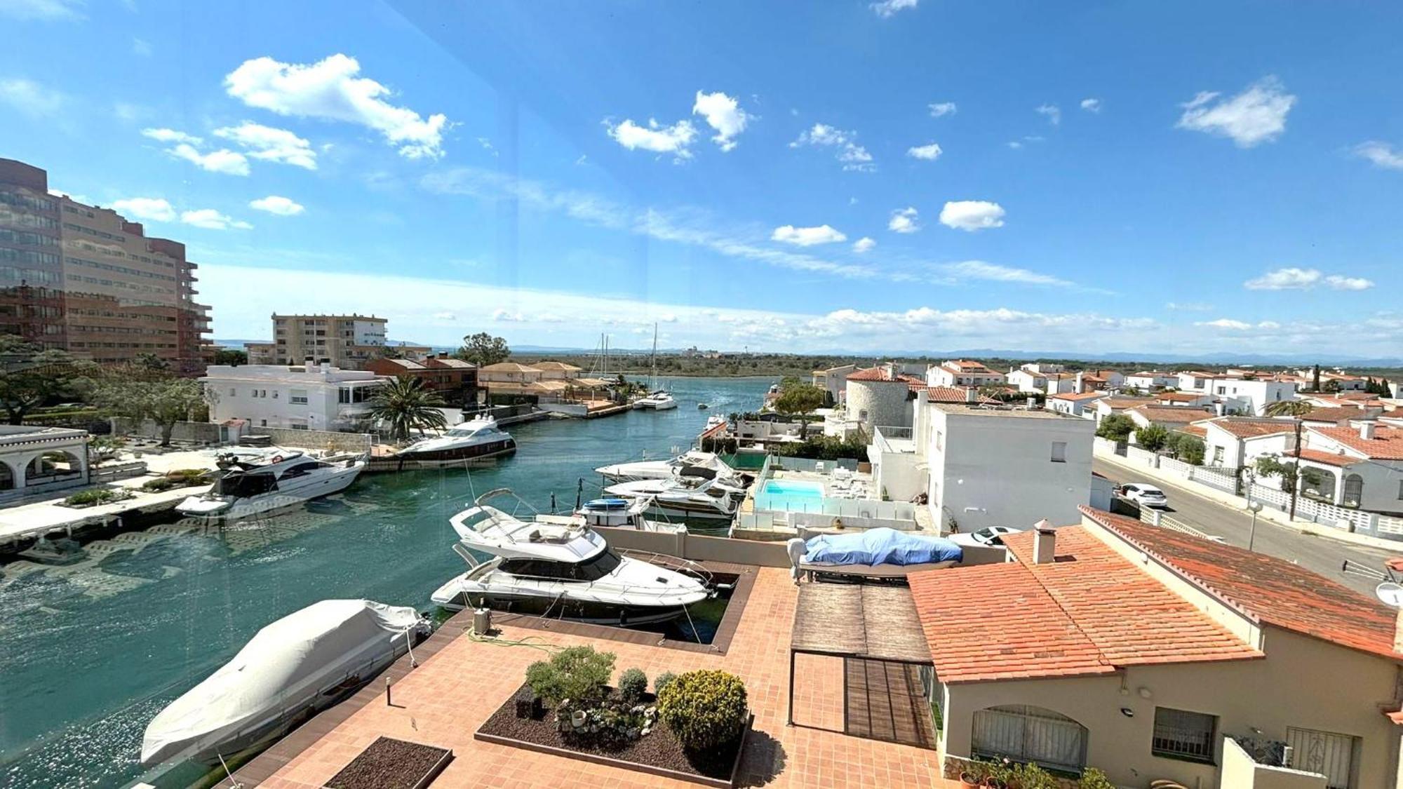 Cap Llarg Apartment โรเซส ภายนอก รูปภาพ